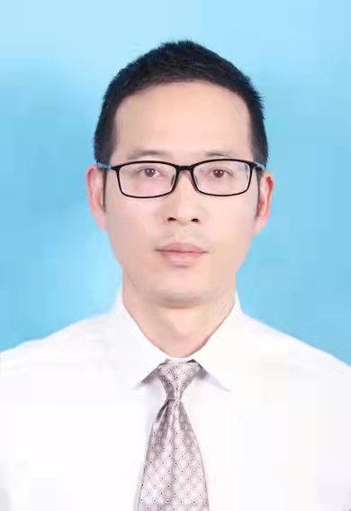 胡华东